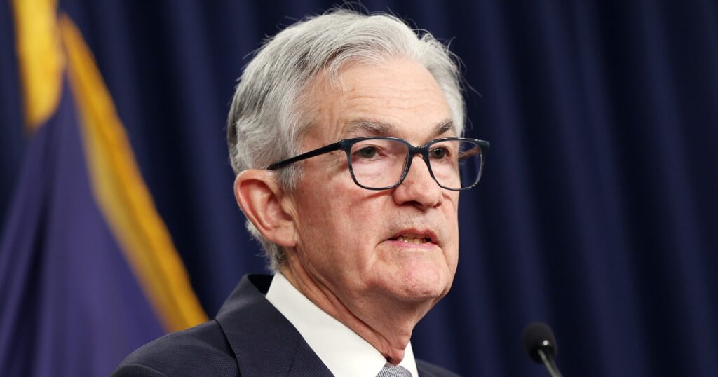 Fed Officials Expect Future Interest Rate Cuts, But Only "gradually",