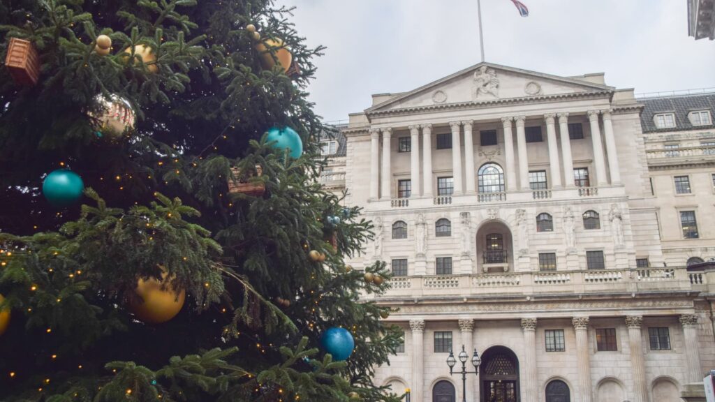 Bank Of England Maintains Interest Rates, But Split Vote Shocks