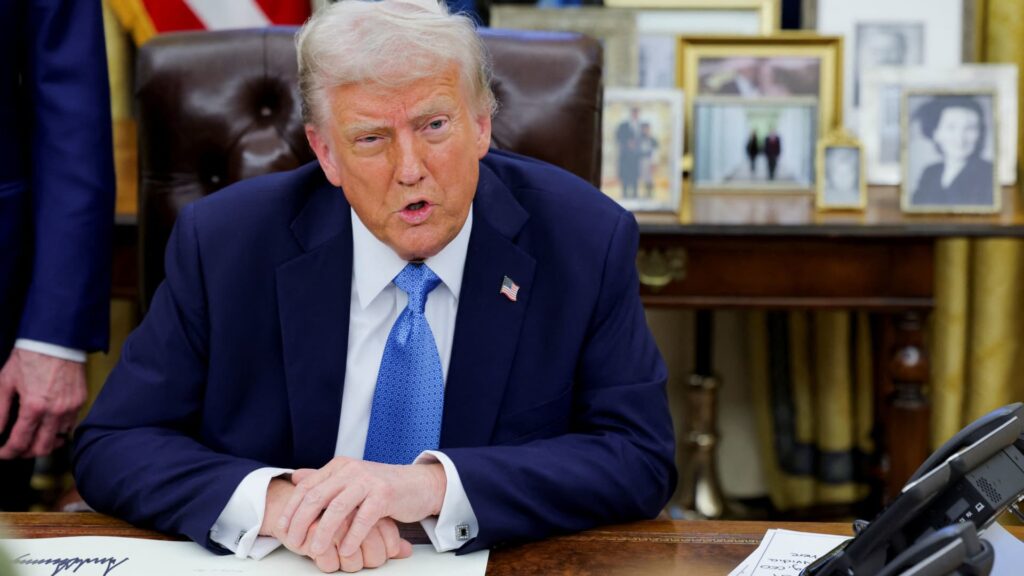 By Switching, Trump Approves The Fed Decision To Stabilize Interest