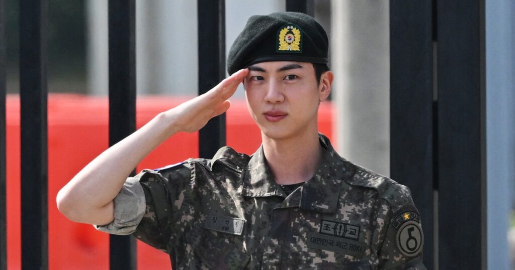 South Korean Police Summon A Japanese Woman Accused Of Kissing