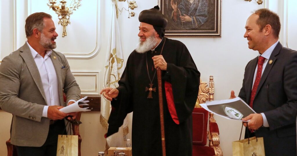 Members Of Congress Pay For An Informal Visit To Syria