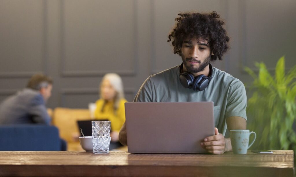 Crypto.com Onchain Wallet Review 2025: Pros, Cons And How They