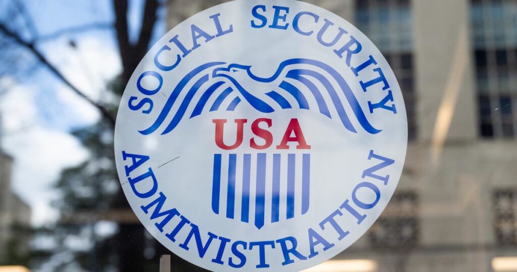 Social Security Agency Sends Misleading Emails Praise Trump's New Tax