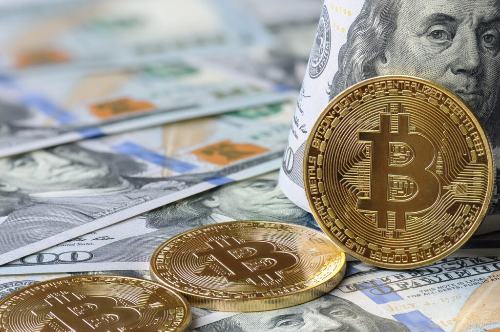 Analysts say if bitcoin overcomes $118,000, it's a strong purchase.