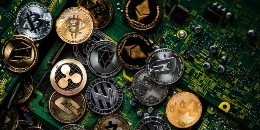 Today's altcoins: bnb surpasses all time high of $1,300, cake extends