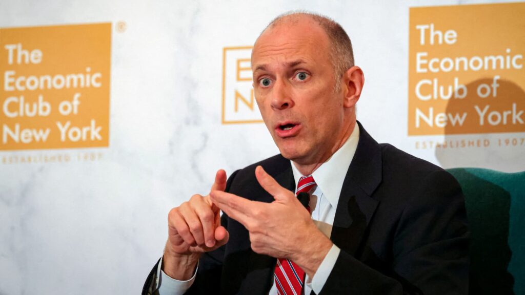 Chicago fed's goolsby says he's cautious about further rate cuts