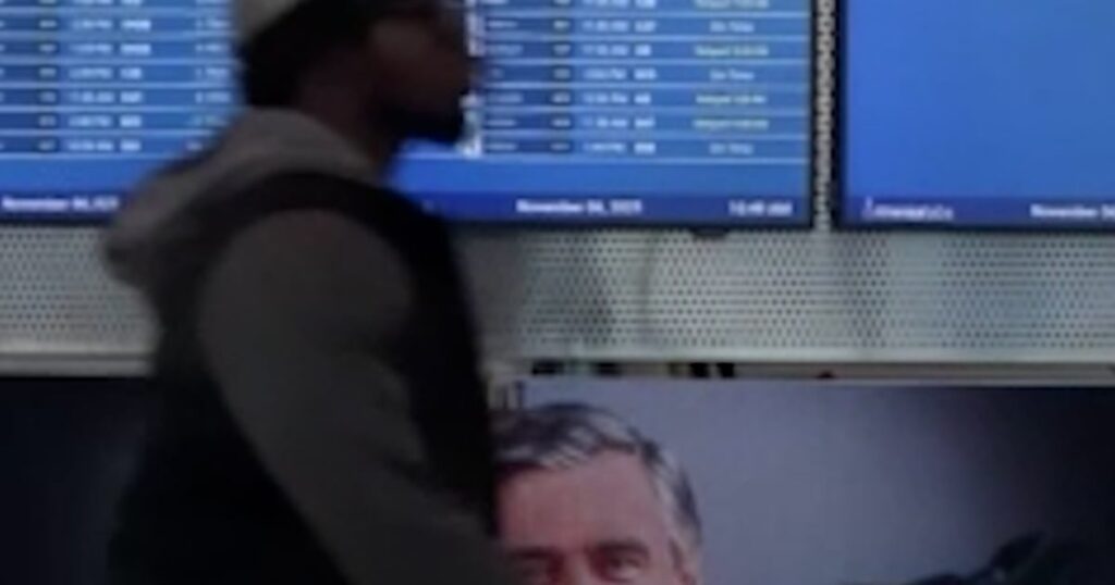 Major airports begin reducing flights due to faa order