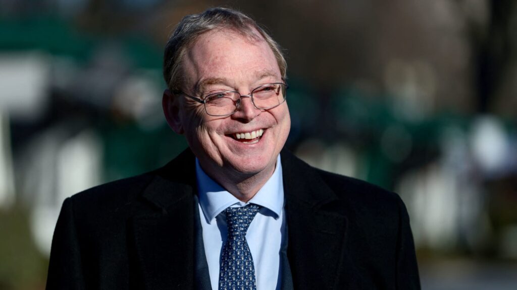 Hassett says fed independence is 'very important' and no candidate