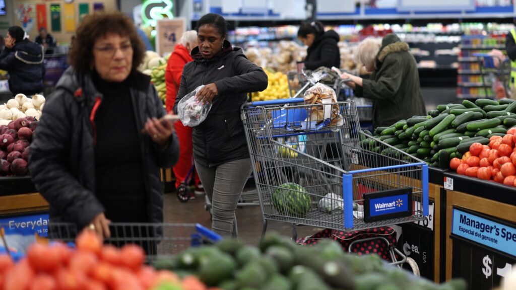 The interest rate that the fed focuses on reaches 2.8%