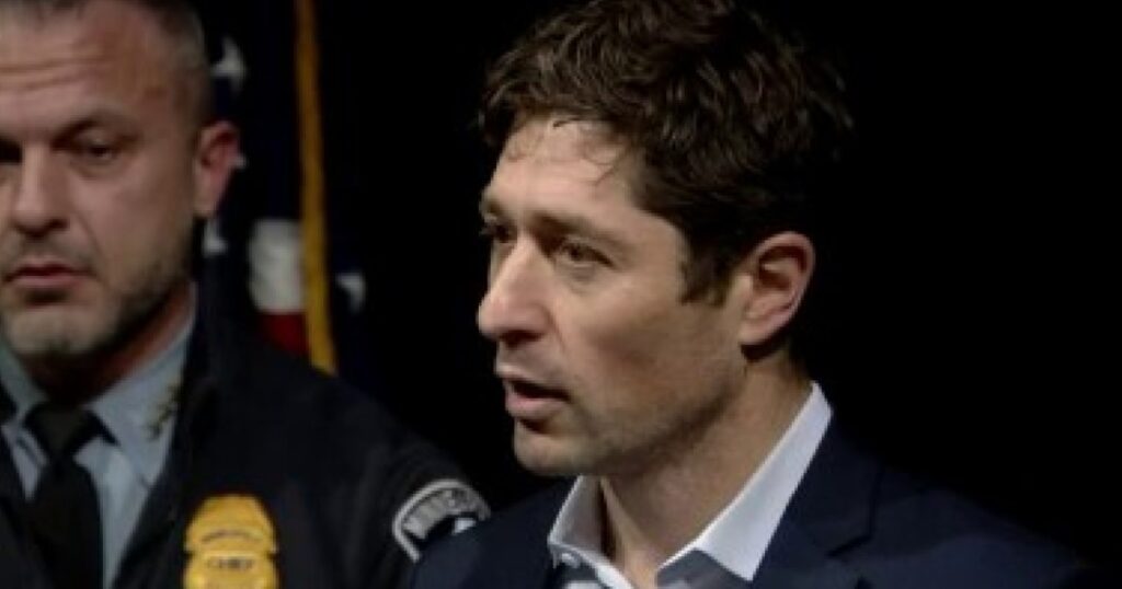 Minneapolis mayor tells president trump to 'act like a leader'