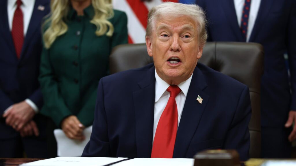 President trump says he will announce fed chairman jerome powell's