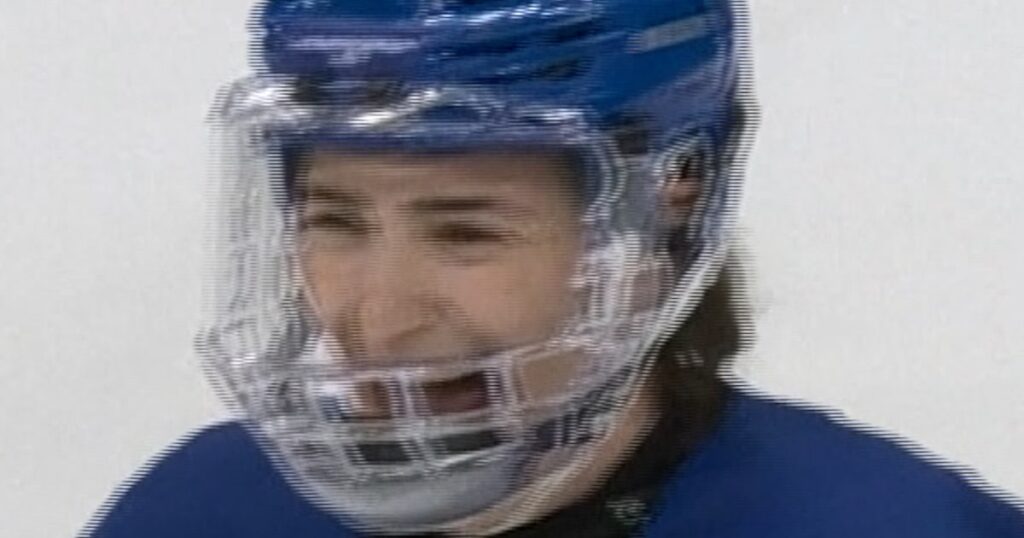 Usa women's hockey team defeats italy to advance to semifinals