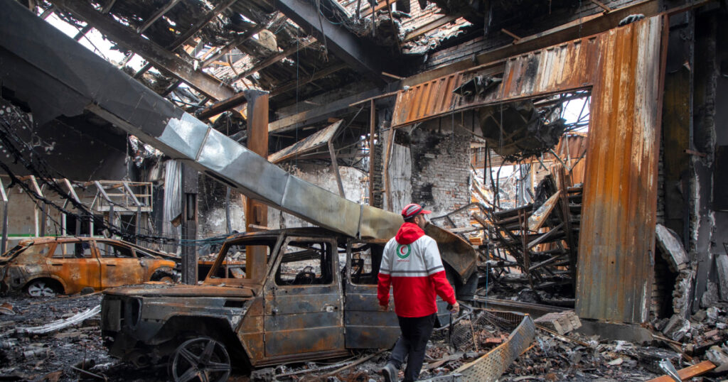 Iran says it is 'waiting' for possible us ground attack