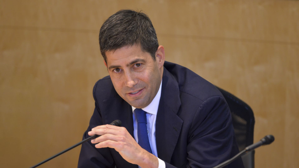 Chairman candidate kevin warsh says fed needs to 'stay in