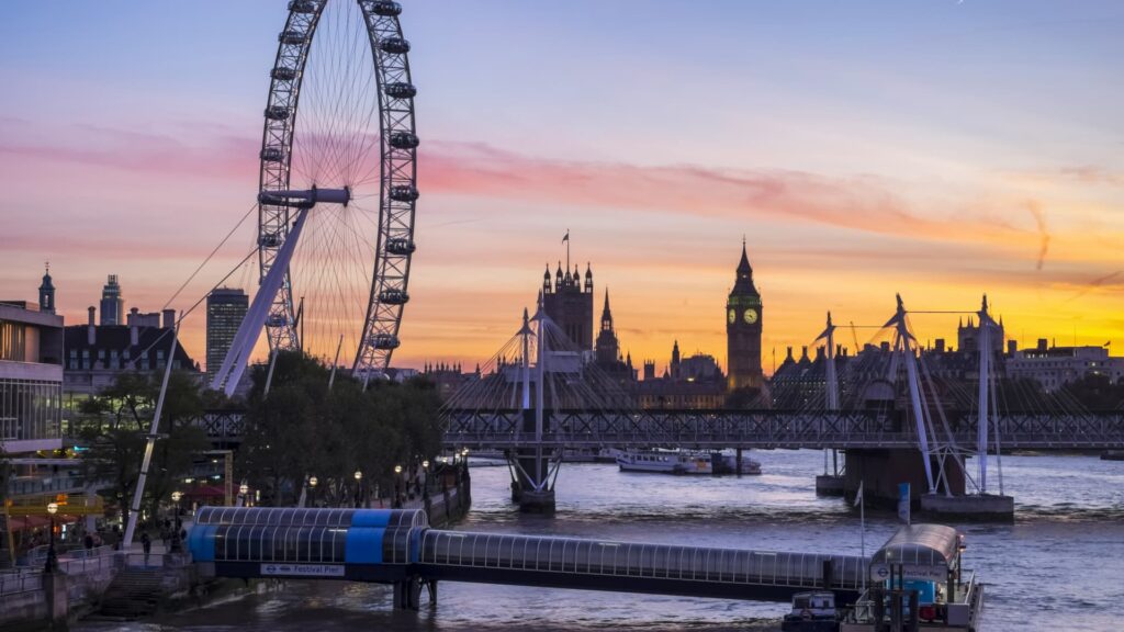 Uk gdp grew 0.5% in february, beating economists' expectations