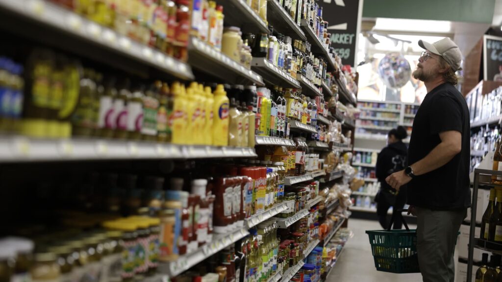 Core inflation reached an annual rate of 3.3% in April, as expected, as the Fed’s preferred indicators show Core inflation reached an annual rate of 3.3% in april,