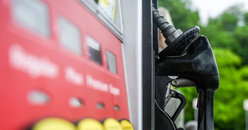 Crude oil prices soar after negotiations between the us and