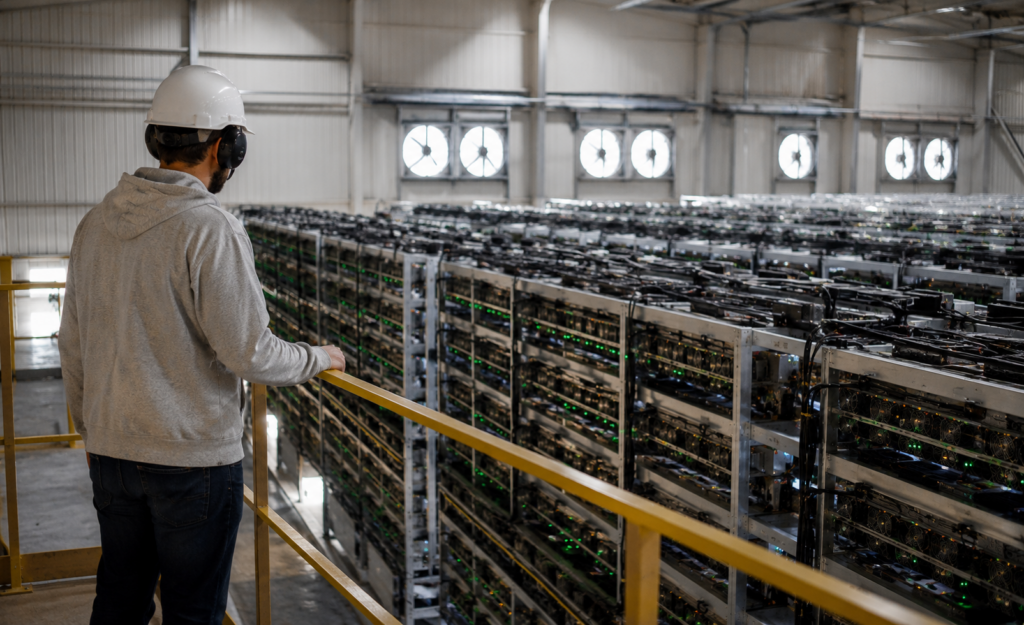 Gomining mines first stratum v2 bitcoin block using dmnd pool