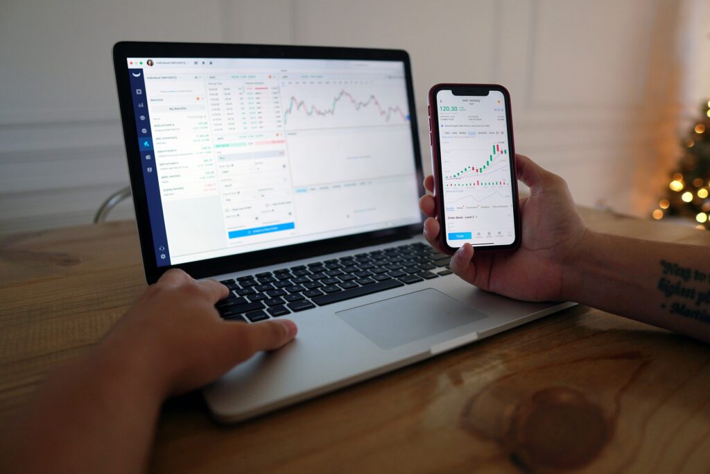 Xrp holds $1 support as wallet growth reaches 3 month high