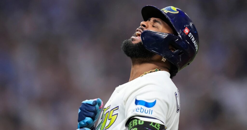 Tampa Bay Rays advance to World Series, will face Milwaukee