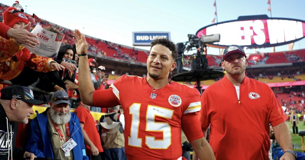 The Chiefs are 5-0 — and their offense may be returning to their dynastic heights The Chiefs are 5 0 — and their offense may be